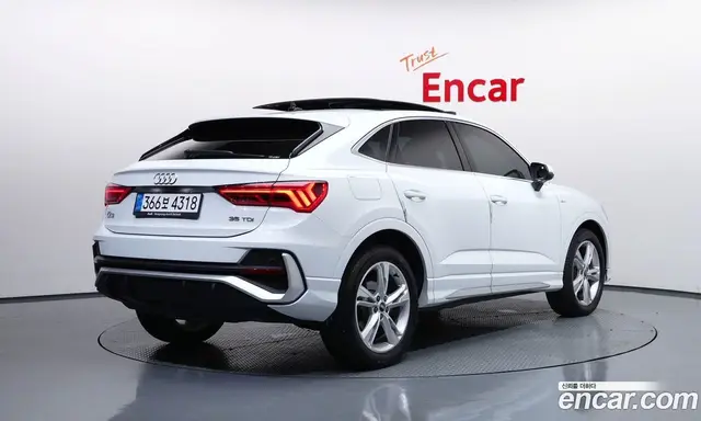 Audi Q3 2022 2.0 автомат (гидро), миниатюра 2