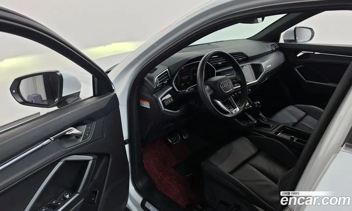 Audi Q3 2022 2.0 автомат (гидро), фото 13