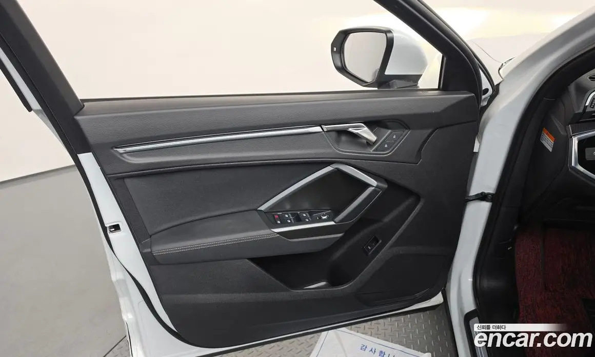 Audi Q3 2022 2.0 автомат (гидро), фото 14