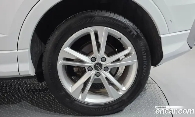 Audi Q3 2022 2.0 автомат (гидро), миниатюра 7