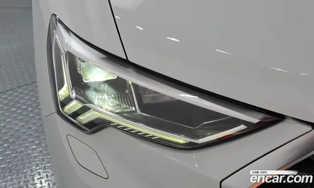 Audi Q3 2022 2.0 автомат (гидро), миниатюра 8