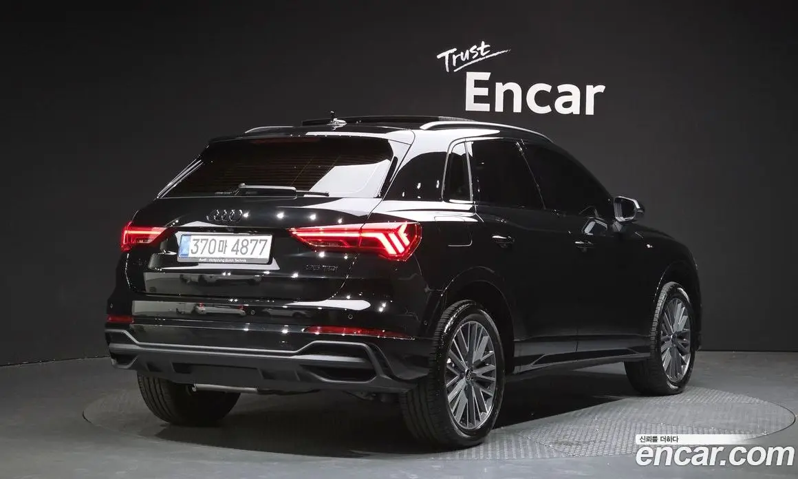 Audi Q3 2025 2.0 автомат (гидро), фото 1 Audi Q3 2025 2.0 автомат (гидро), фото 1