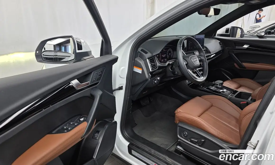 Audi Q5 2022 2.0 автомат (гидро), фото 13