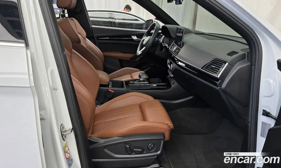 Audi Q5 2022 2.0 автомат (гидро), фото 16