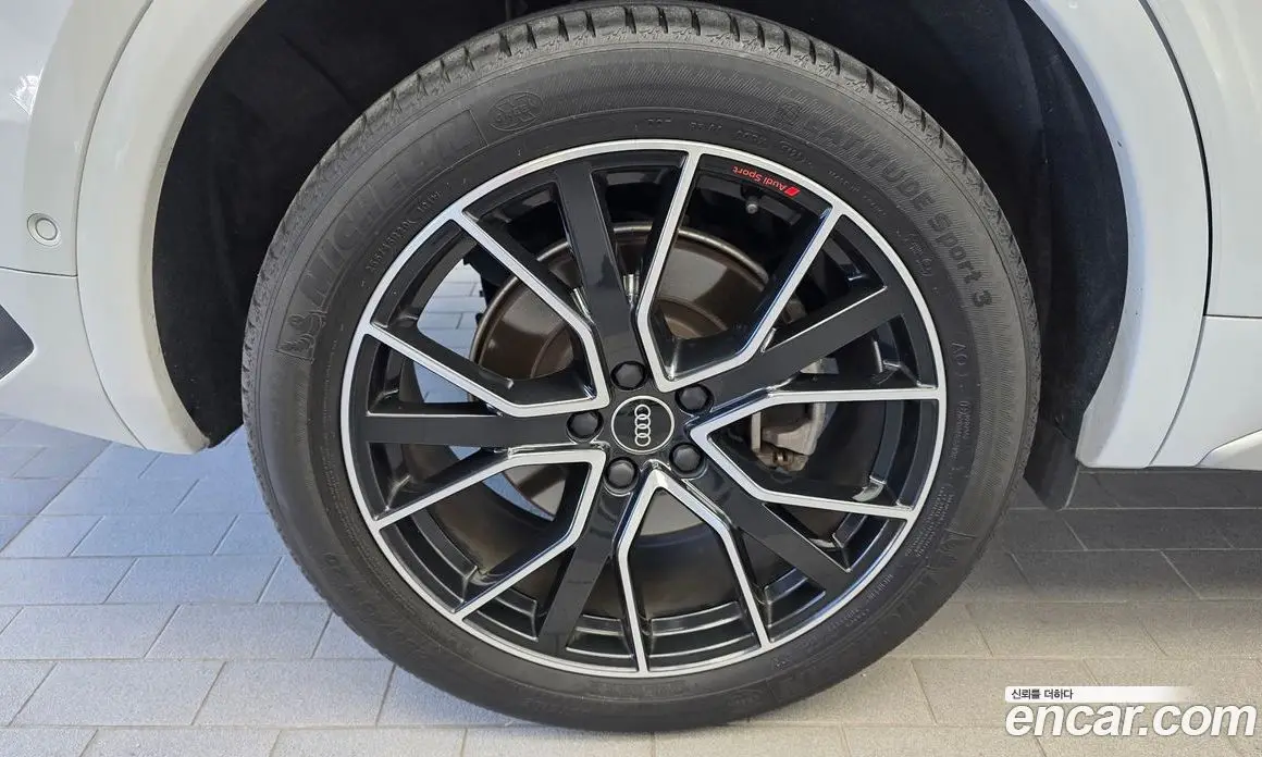 Audi Q5 2022 2.0 автомат (гидро), фото 5