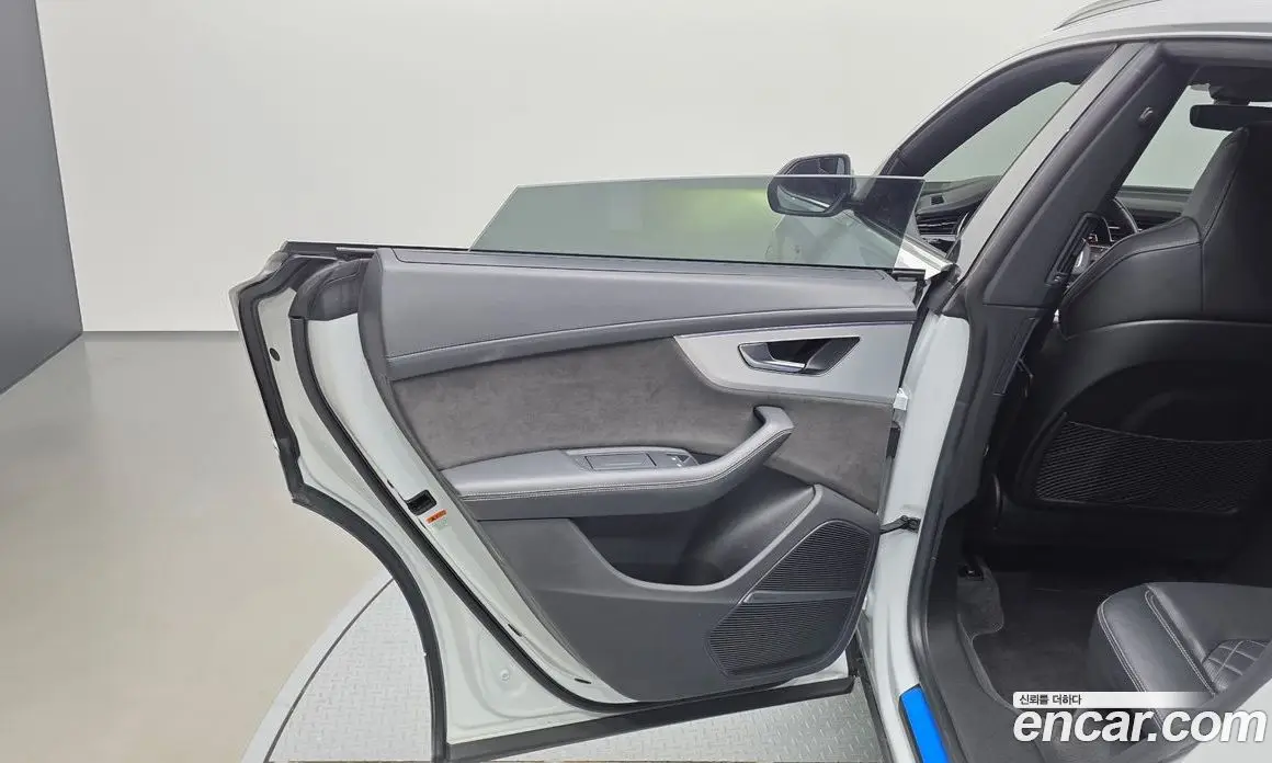 Audi Q8 2020 3.0 автомат (гидро), фото 15 Audi Q8 2020 3.0 автомат (гидро), фото 15