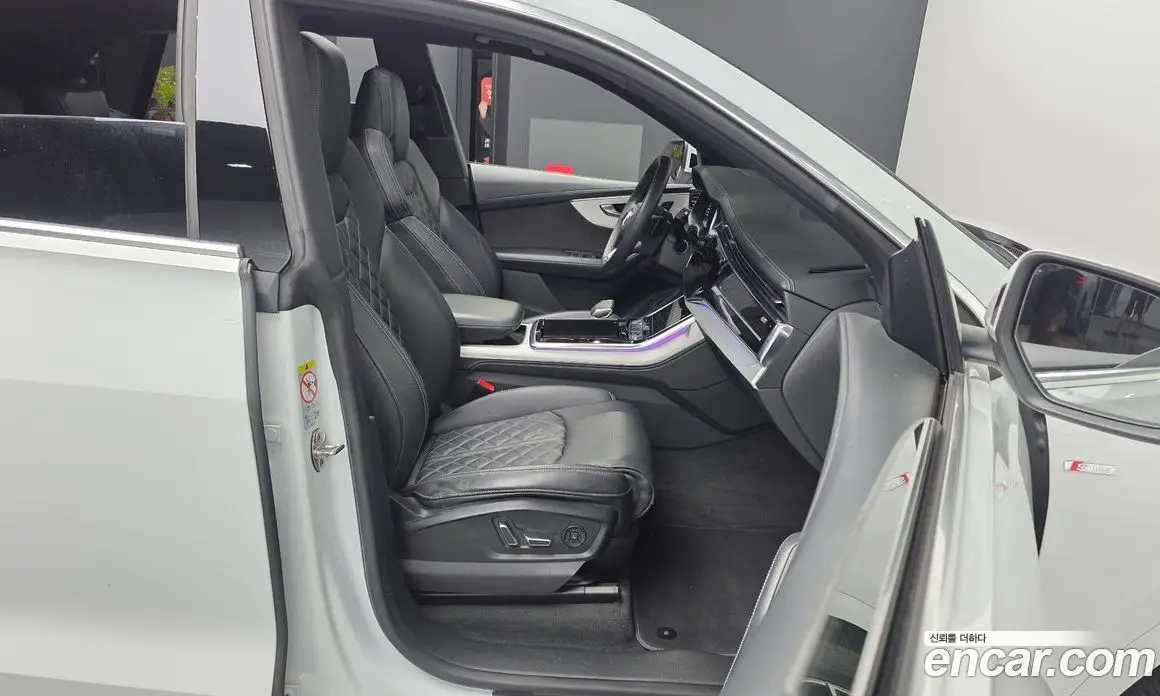Audi Q8 2020 3.0 автомат (гидро), фото 17 Audi Q8 2020 3.0 автомат (гидро), фото 17