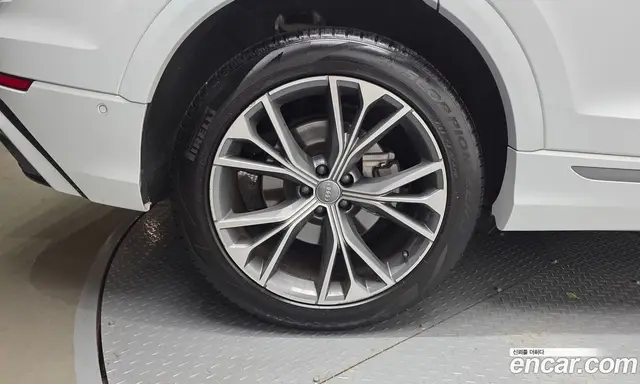 Audi Q8 2020 3.0 автомат (гидро), миниатюра 5 Audi Q8 2020 3.0 автомат (гидро), миниатюра 5