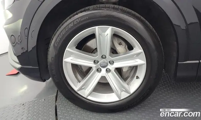 Audi Q8 2021 3.0 автомат (гидро), миниатюра 5 Audi Q8 2021 3.0 автомат (гидро), миниатюра 5