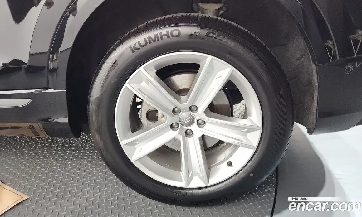 Audi Q8 2021 3.0 автомат (гидро), фото 7 Audi Q8 2021 3.0 автомат (гидро), фото 7