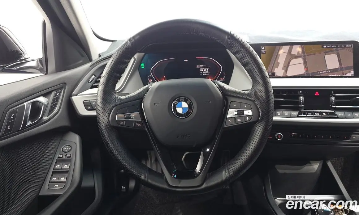 BMW 1 серия 2020 2.0 автомат (гидро), фото 18