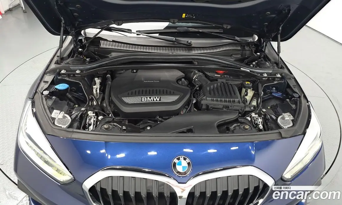 BMW 1 серия 2020 2.0 автомат (гидро), фото 6