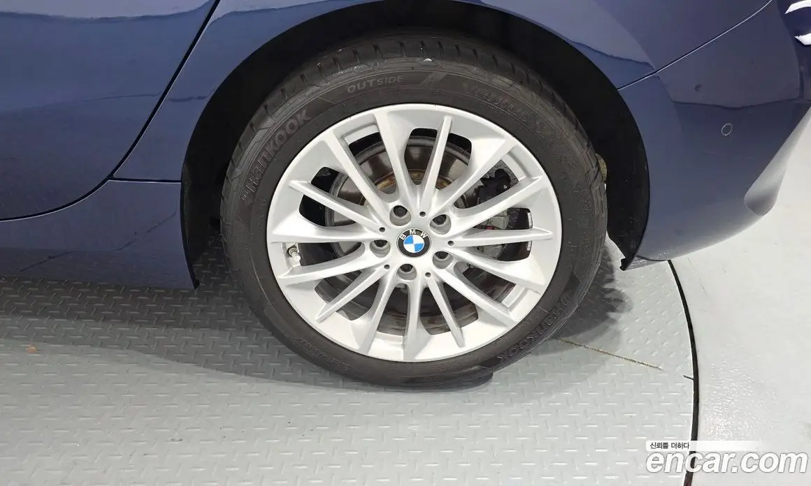 BMW 1 серия 2020 2.0 автомат (гидро), фото 7
