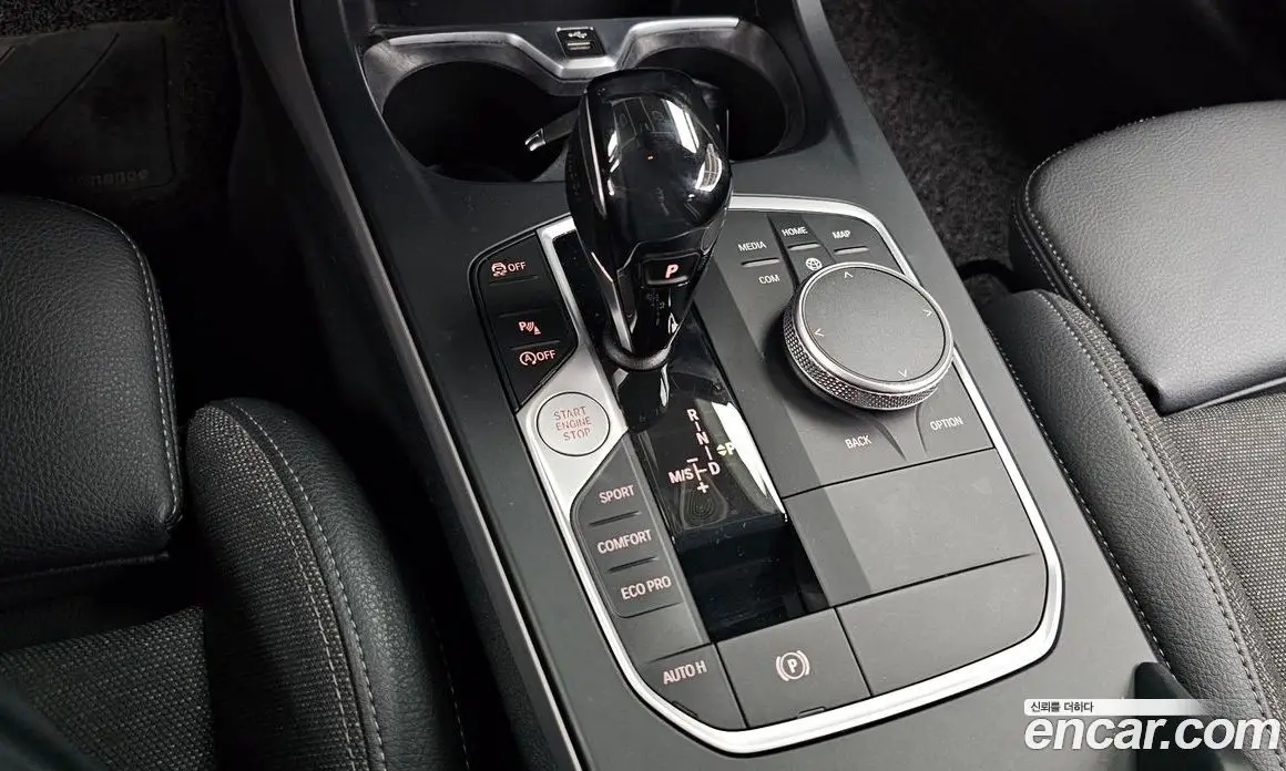 BMW 1 серия 2021 2.0 автомат (гидро), фото 12
