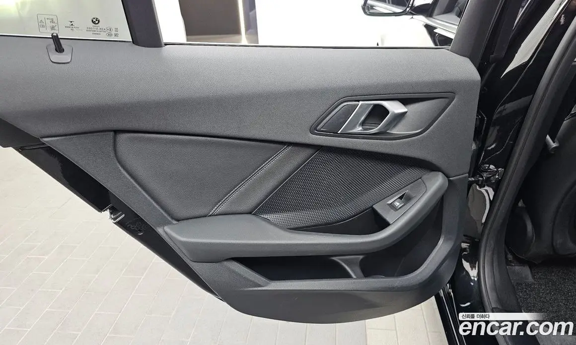 BMW 1 серия 2021 2.0 автомат (гидро), фото 15