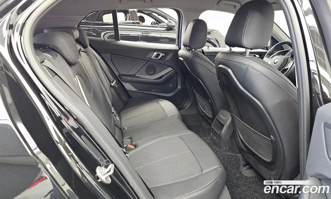 BMW 1 серия 2021 2.0 автомат (гидро), фото 18