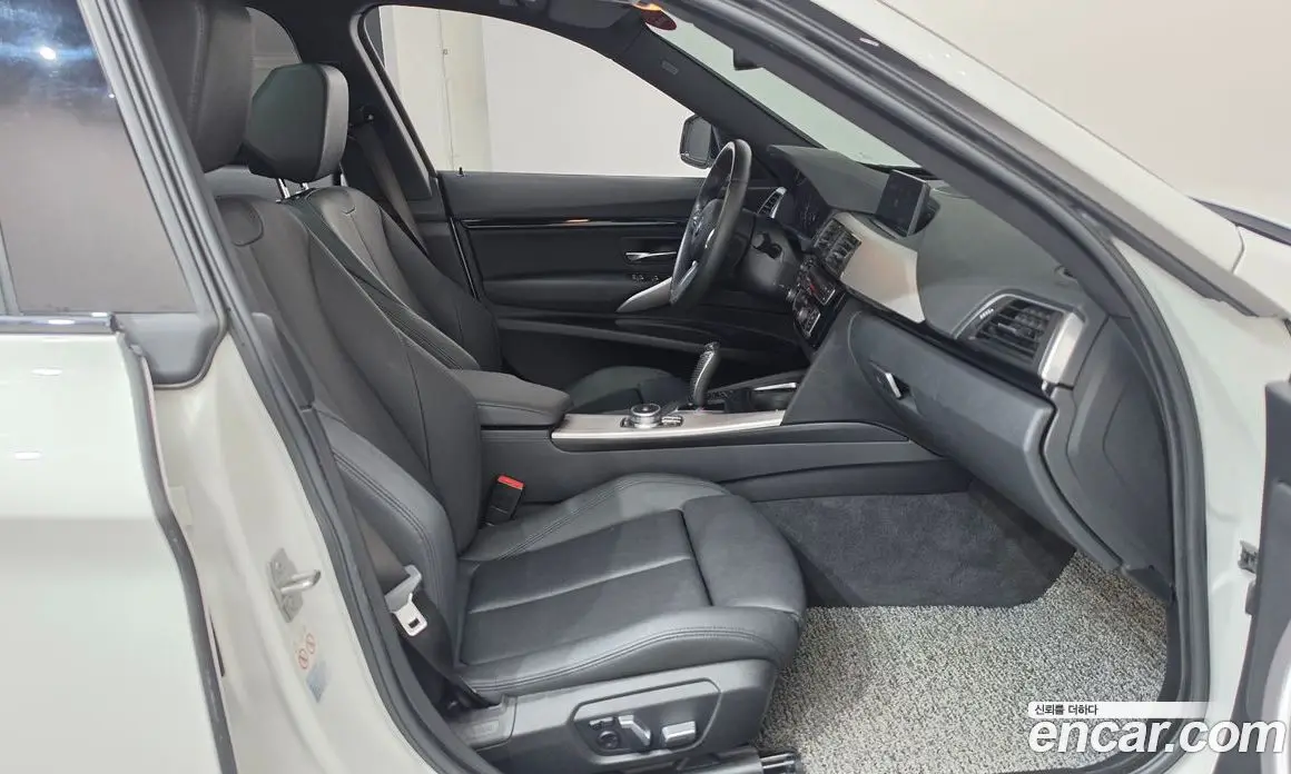 BMW 3 серия 2020 2.0 автомат (гидро), фото 16 BMW 3 серия 2020 2.0 автомат (гидро), фото 16
