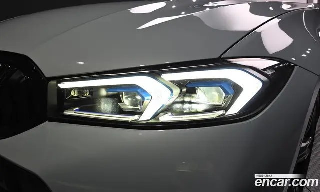 BMW 3 серия 2025 2.0 автомат (гидро), миниатюра 8 BMW 3 серия 2025 2.0 автомат (гидро), миниатюра 8