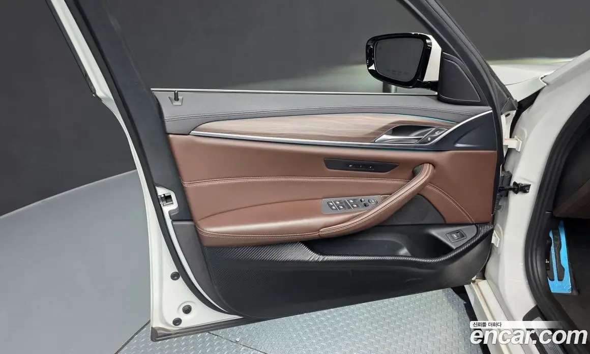 BMW 5 серия 2017 2.0 автомат (гидро), фото 14 BMW 5 серия 2017 2.0 автомат (гидро), фото 14