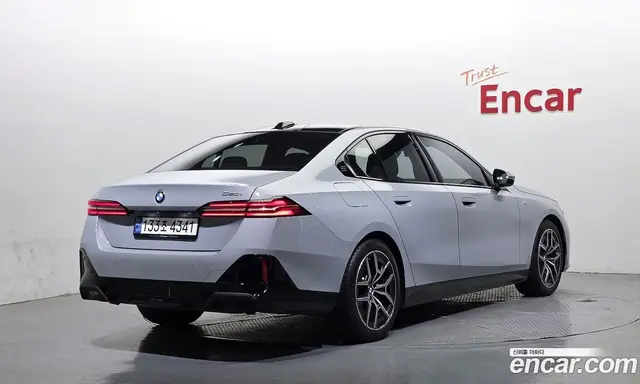 BMW 5 серия 2024 2.0 автомат (гидро), миниатюра 2