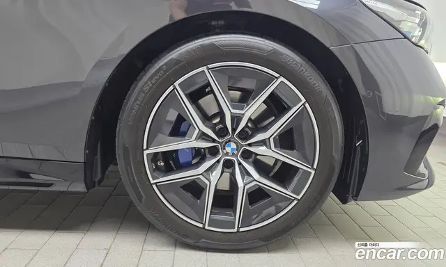 BMW 5 серия 2024 2.0 автомат (гидро), миниатюра 6