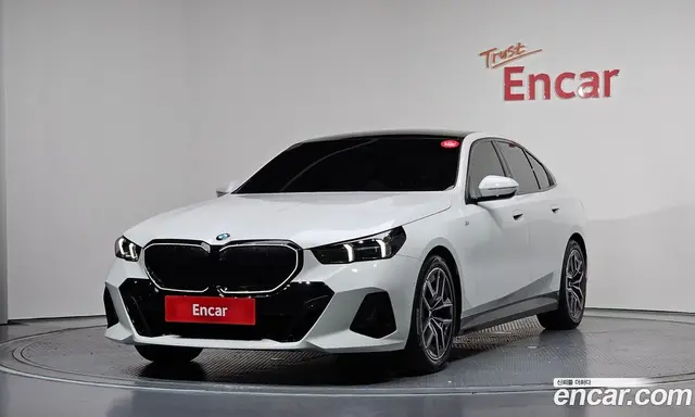 BMW 5 серия, 2025, 29 243 км