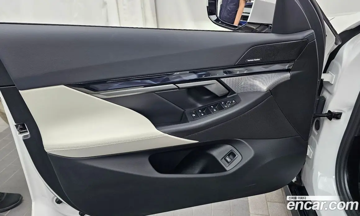 BMW 5 серия 2025 2.0 автомат (гидро), фото 14