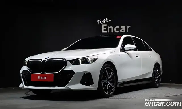 BMW 5 серия, 2025, 9 068 км