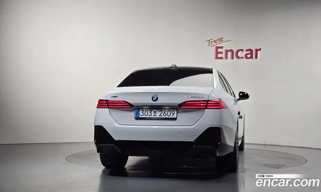 BMW 5 серия 2025 2.0 автомат (гидро), миниатюра 4 BMW 5 серия 2025 2.0 автомат (гидро), миниатюра 4