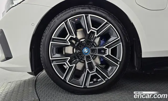 BMW 5 серия 2025 2.0 автомат (гидро), миниатюра 5 BMW 5 серия 2025 2.0 автомат (гидро), миниатюра 5