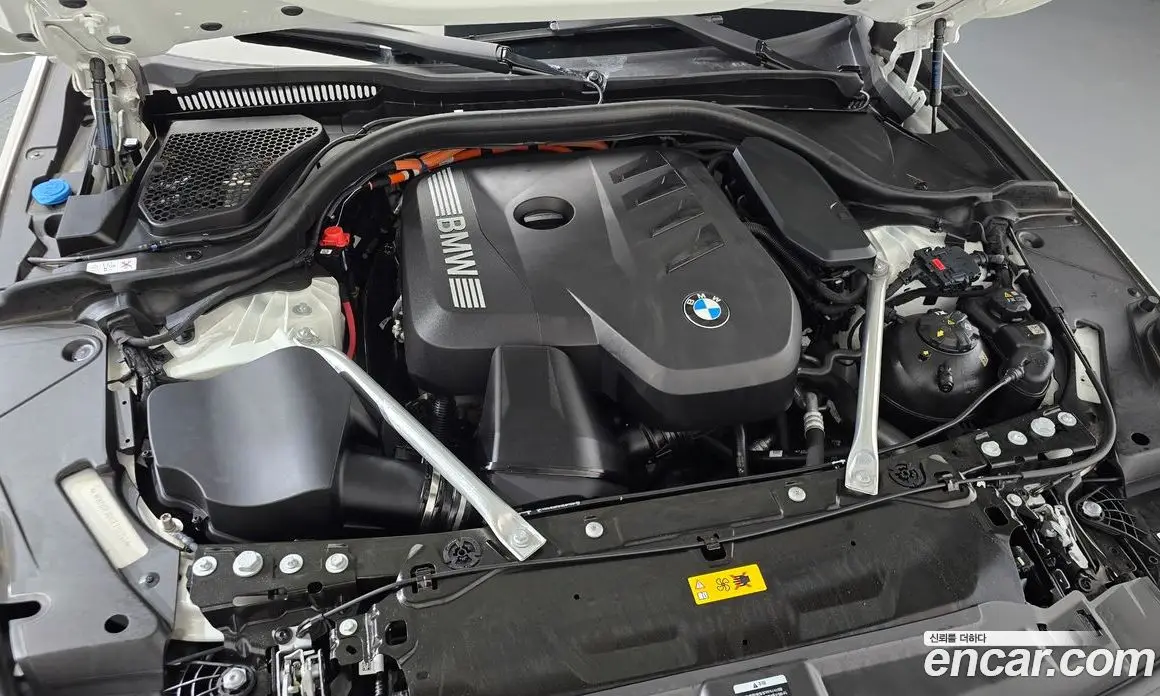 BMW 5 серия 2025 2.0 автомат (гидро), фото 6 BMW 5 серия 2025 2.0 автомат (гидро), фото 6
