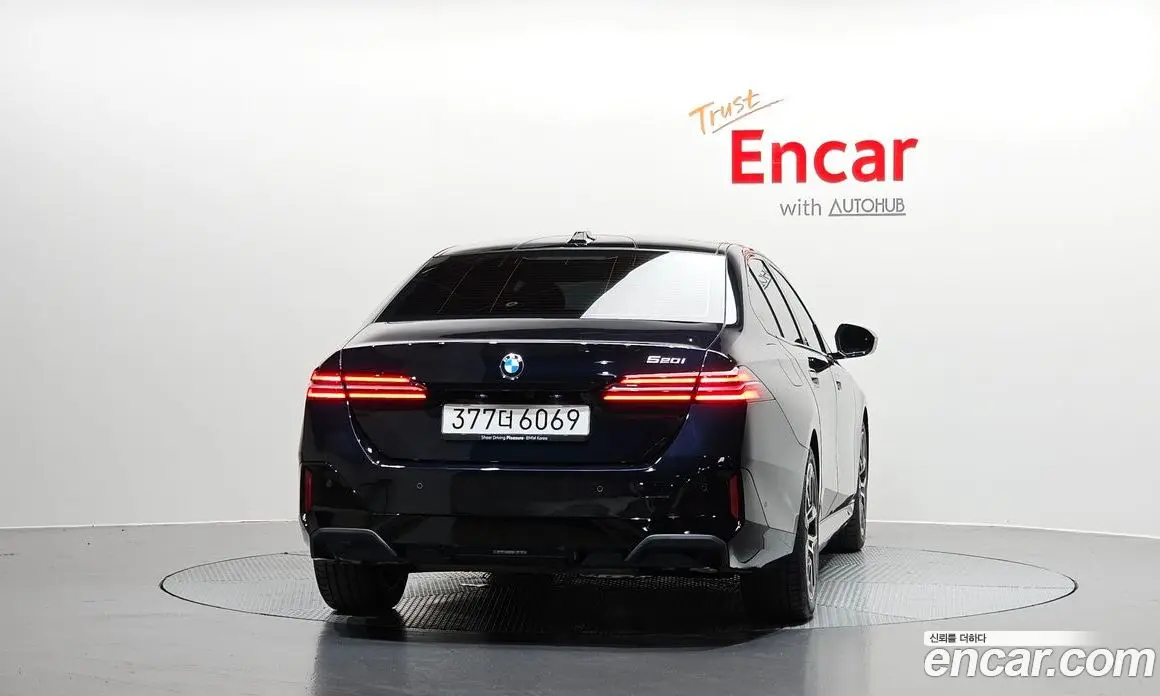 BMW 5 серия 2025 2.0 автомат (гидро), фото 3