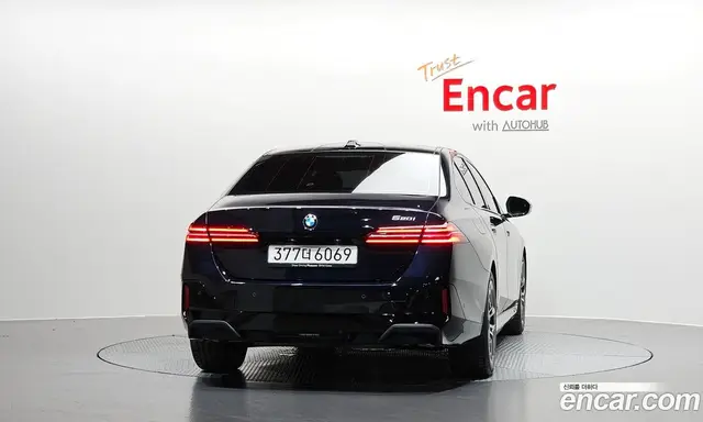 BMW 5 серия 2025 2.0 автомат (гидро), миниатюра 3