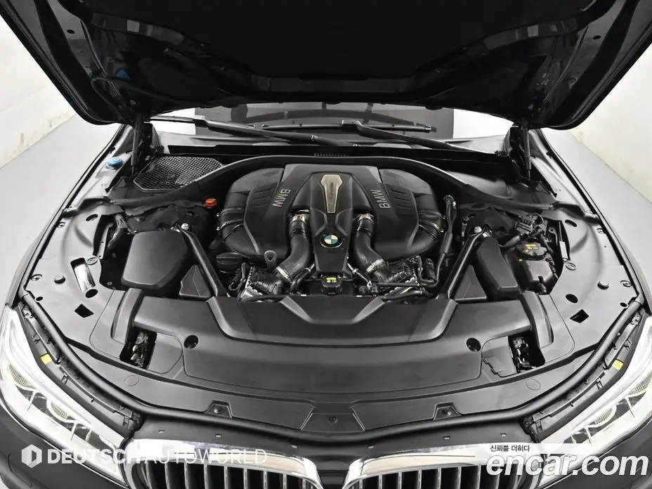 BMW 7 серия 2016 4.4 автомат (гидро), фото 6 BMW 7 серия 2016 4.4 автомат (гидро), фото 6