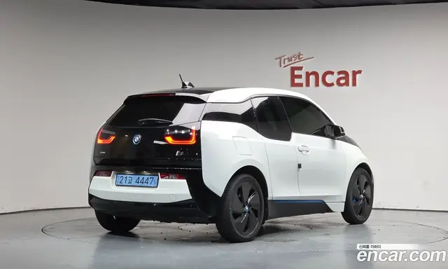 BMW i3 2016 автомат (гидро), миниатюра 2