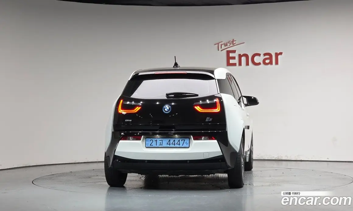 BMW i3 2016 автомат (гидро), фото 4
