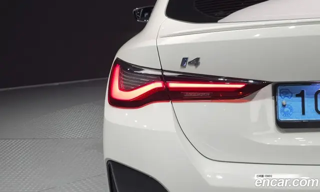 BMW i4 2023 0.2 автомат (гидро), миниатюра 9