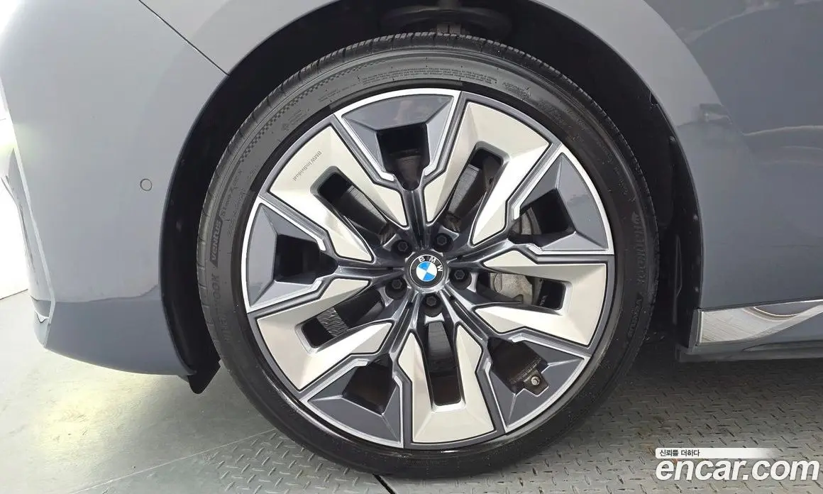 BMW i7 2023 0.3 автомат (гидро), фото 5 BMW i7 2023 0.3 автомат (гидро), фото 5