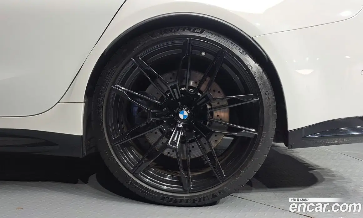 BMW M3 2023 3.0 автомат (гидро), фото 7