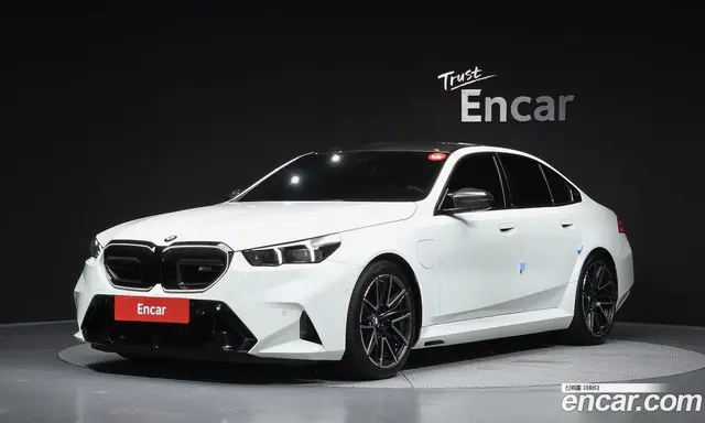 BMW M5, 2025, 37 086 км