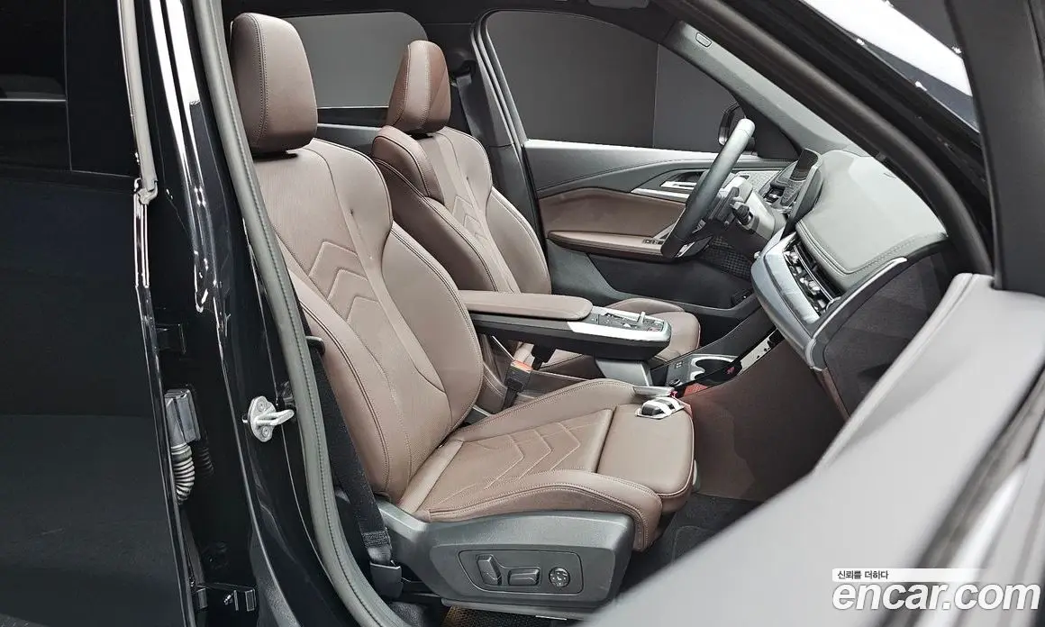 BMW X1 2025 2.0 автомат (гидро), фото 16