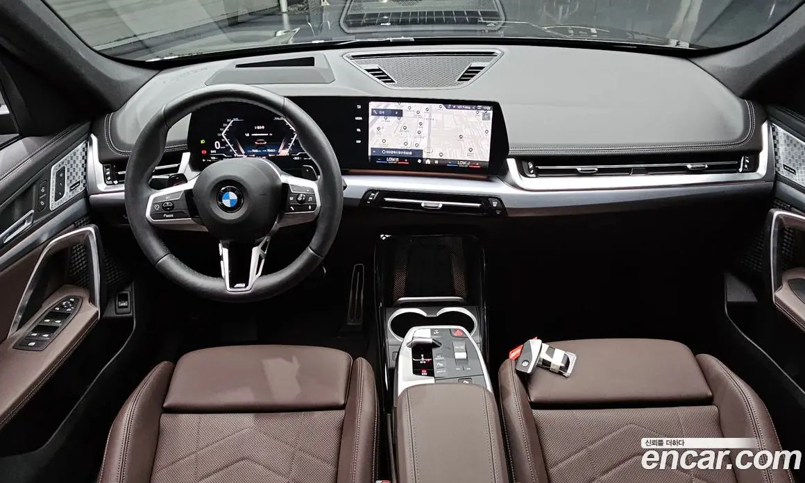 BMW X1 2025 2.0 автомат (гидро), фото 9