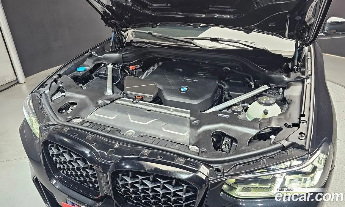BMW X4 2025 2.0 автомат (гидро), фото 6