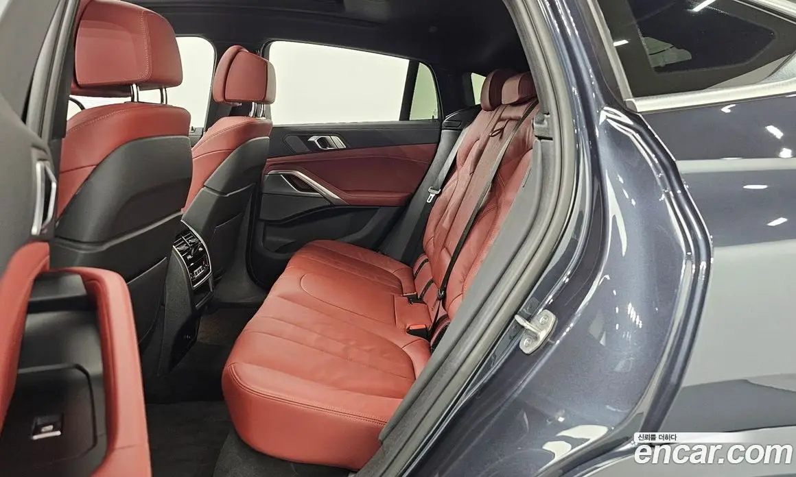 BMW X6 2021 3.0 автомат (гидро), фото 16