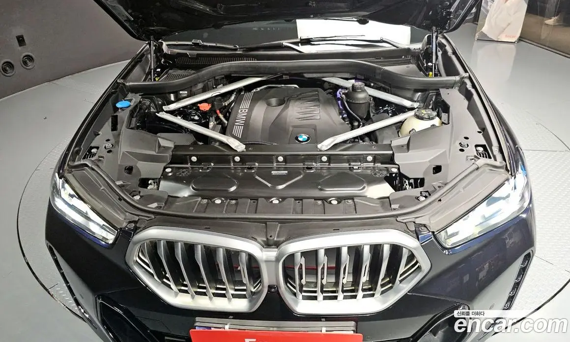 BMW X6 2024 3.0 автомат (гидро), фото 6