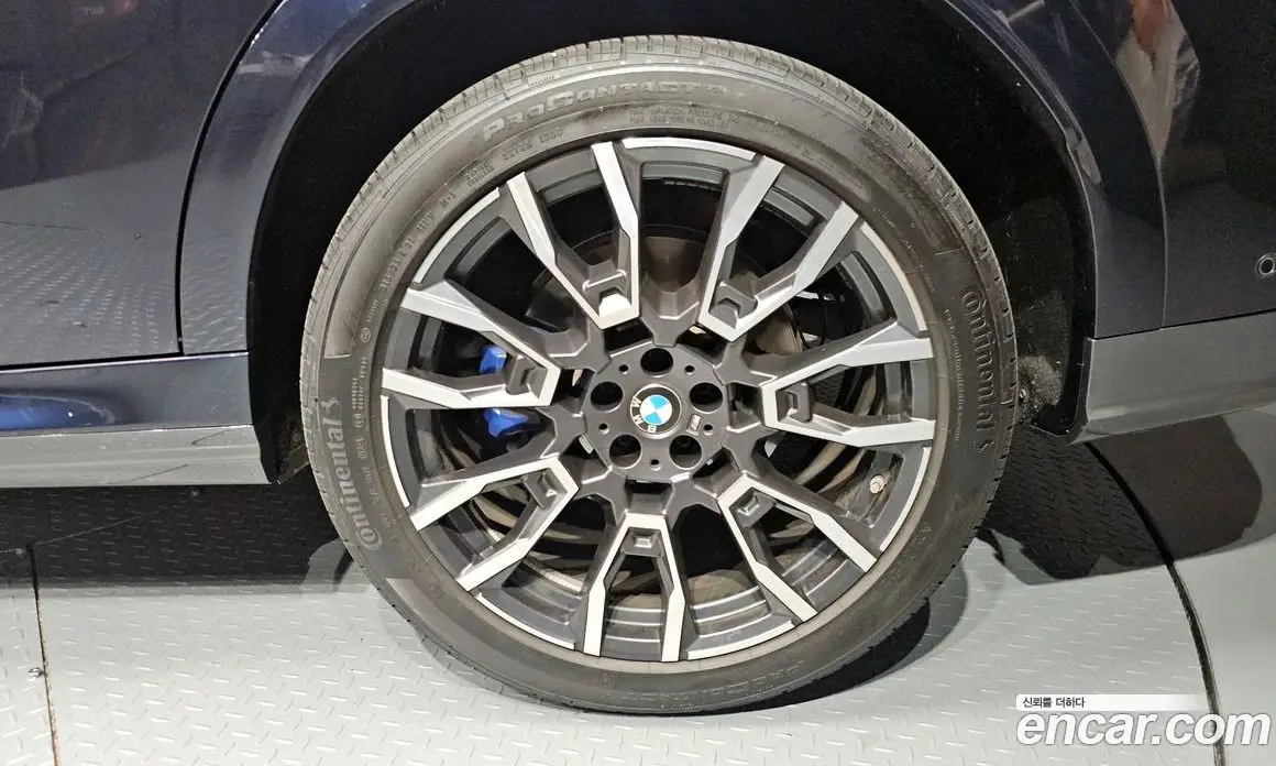 BMW X6 2024 3.0 автомат (гидро), фото 7