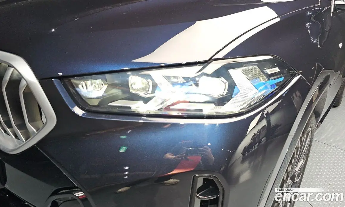 BMW X6 2024 3.0 автомат (гидро), фото 8