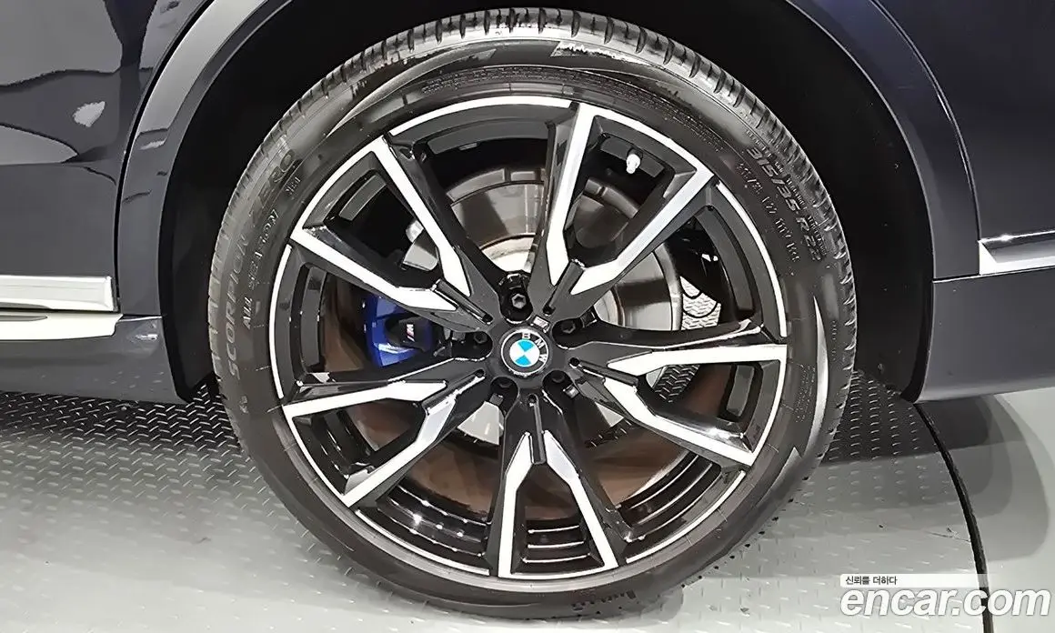 BMW X7 2021 3.0 автомат (гидро), фото 7