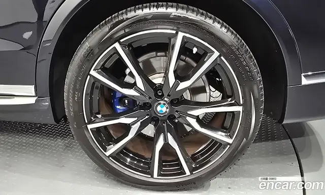 BMW X7 2021 3.0 автомат (гидро), миниатюра 7