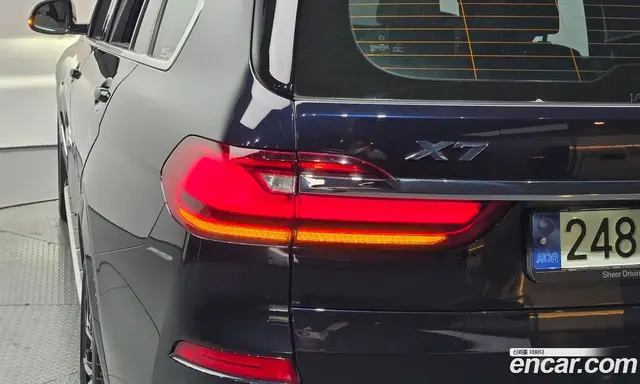 BMW X7 2021 3.0 автомат (гидро), миниатюра 9